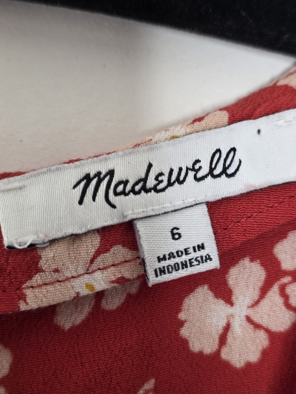 Madewell Hibiscus Print Button Wrap Midi Dress Size 6 Floral Viscose Summer - Picture 10 of 13